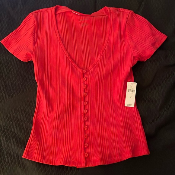 ANTHROPOLOGIE red mika ribbed basic crop button-up tee women’s medium - Picture 2 of 7